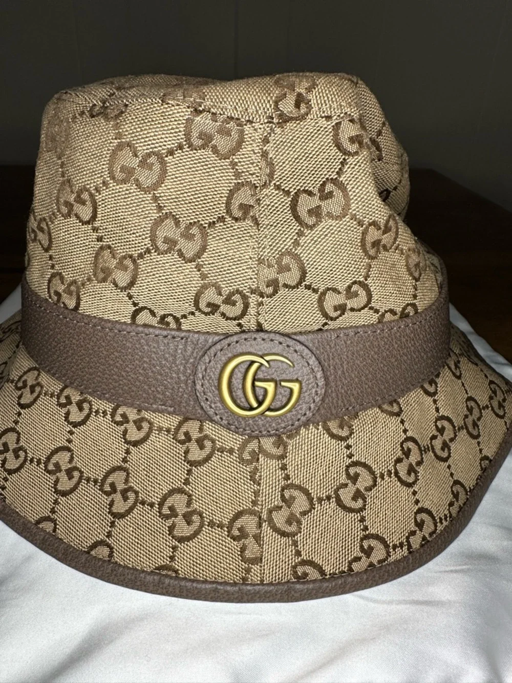 Preloved Gucci Brown GG Supreme Bucket Hat - Picture 7 of 7